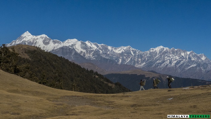 yhai brahmatal winter trek