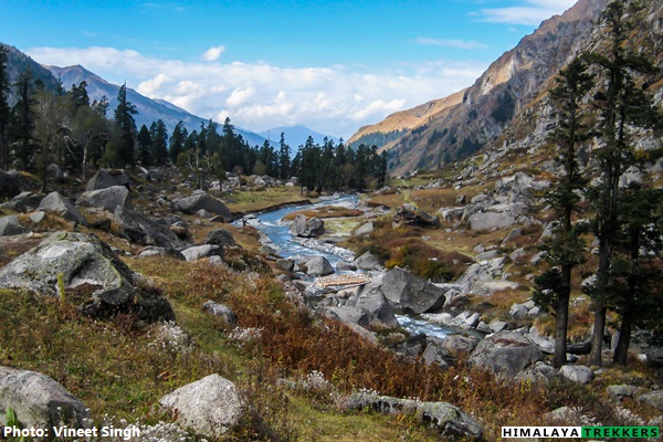 har-ki-dun-trek-in-october