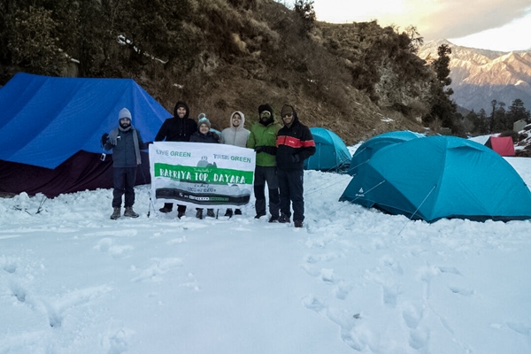 dayara-bugyal-jungle-camp-on-snow
