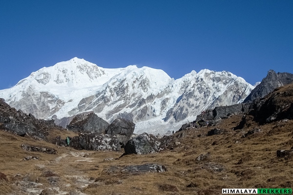 view-from-dzongri-la-pass