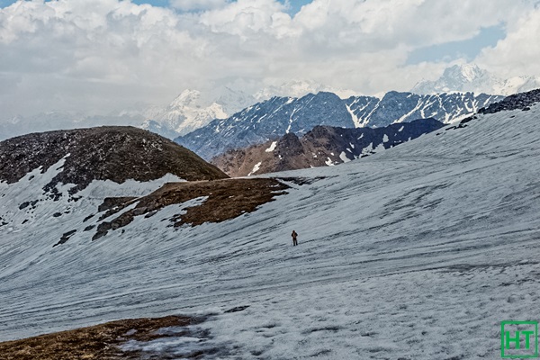 walking-on-snow-to-lamb-tal