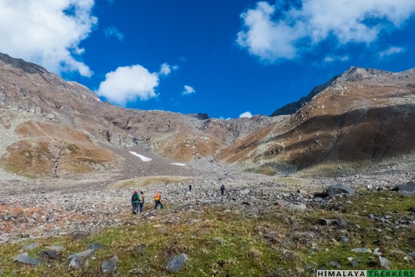 climb-from-kaliheni-base-to-pass