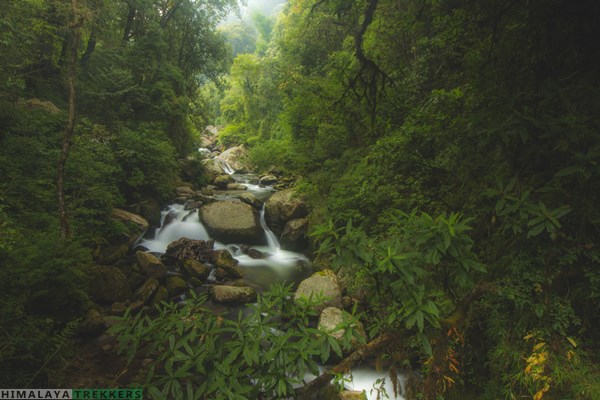 stream-near-srikhola-sandakphu-trek