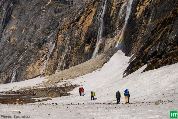 sahastra-dhara-rainbows-satopanth-tal-trek