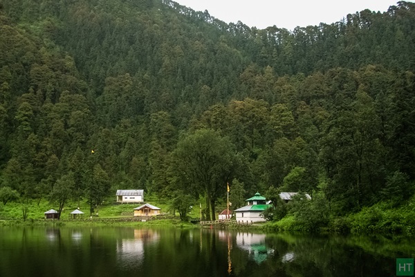 dodital-trek-in-summer-lush-green