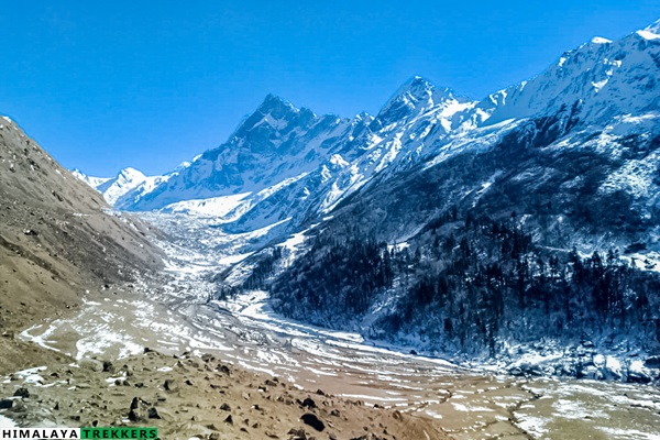 har-ki-dun-valley-in-november-first-snow