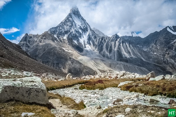 shivling-from-nandanvan-meadows