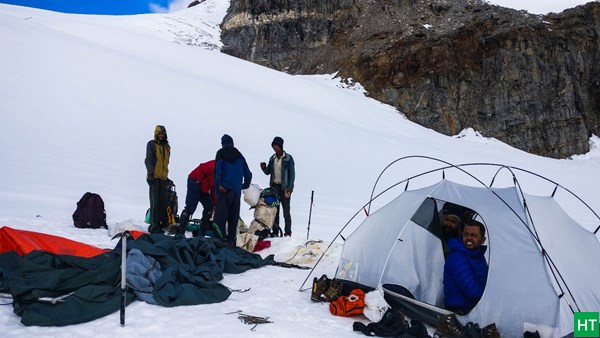 camp-on-upper-panpatia-ice-field