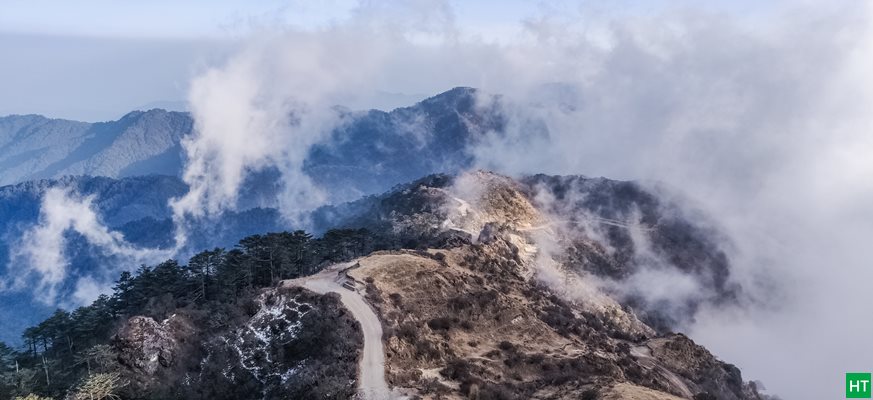 on-the-climb-to-sandakphu