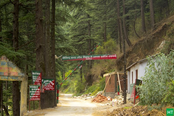 sankri-entry-to-the-govind-national-park