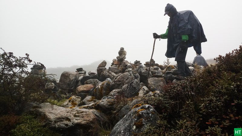 misty-wet-weather-goecha-la-trek-late-september-2019