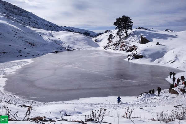 brahmatal-snow-covered-winter-trek