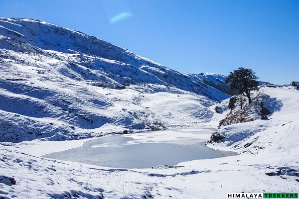 brahmatal-trek-among-best-winter-trekking-destinations