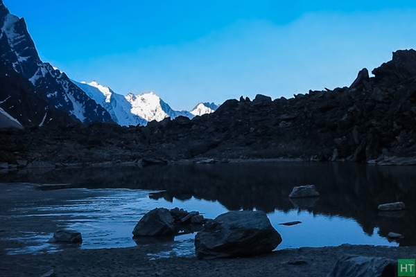 homkund-a-shallow-lake-to-ronty-saddle