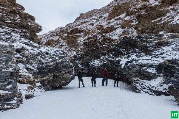 narrow-zanskar-river-gorge