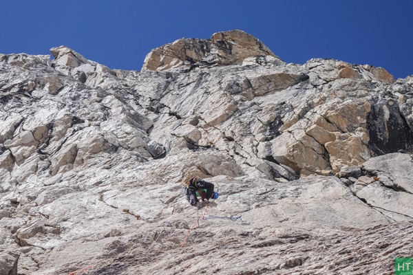 alpine-rock-climbing-around-manali