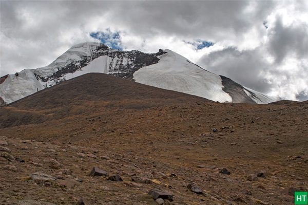 kang-yatse-mountain-peaks