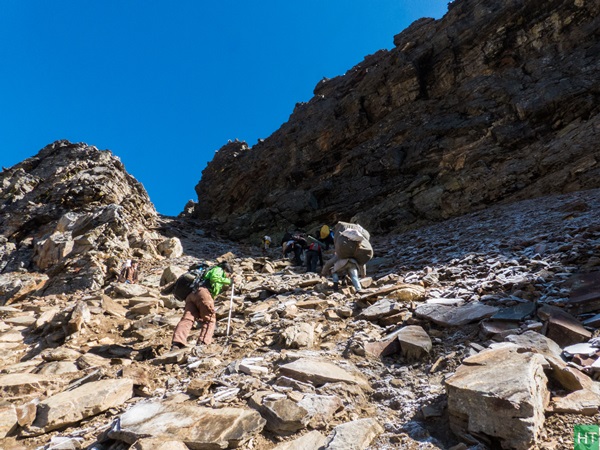 steep-climb-to-rupin-pass