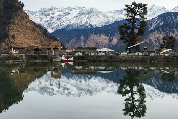 barsu-village-and-lake