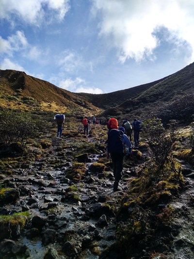 trek-starts-from-dzongri-to-lamuney