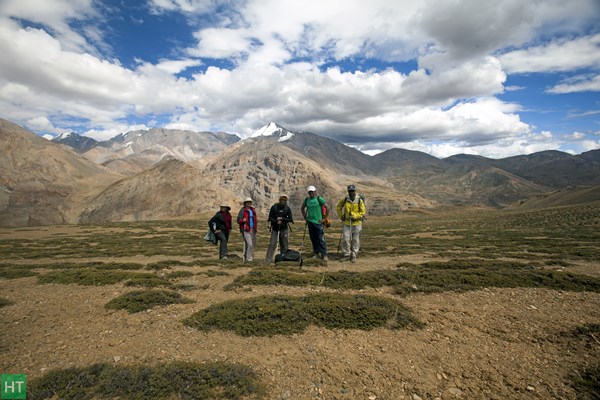 thaltak-meadows-parangla-trek