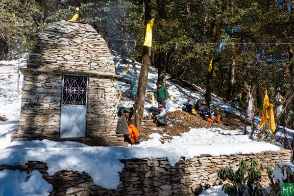 bekhal-nag-temple-beside-bekhal-tal-lake