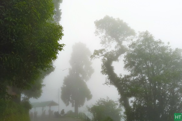 arjeeling-sikkim-remains-foggy-during-monsoon