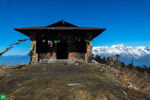 maenam-gompa-at-the-top