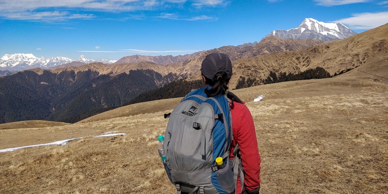 chaukhamba-left-nandaghunti-peak-right