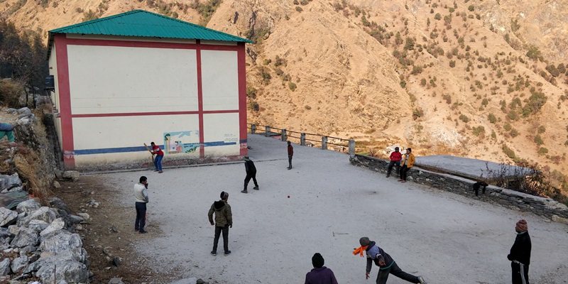 locals-playing-cricket-at-balan-village
