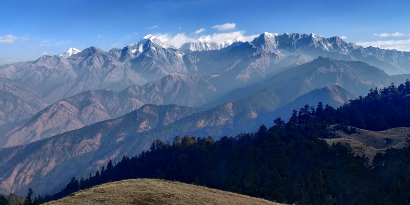 peaks-from-bagji-bugyal