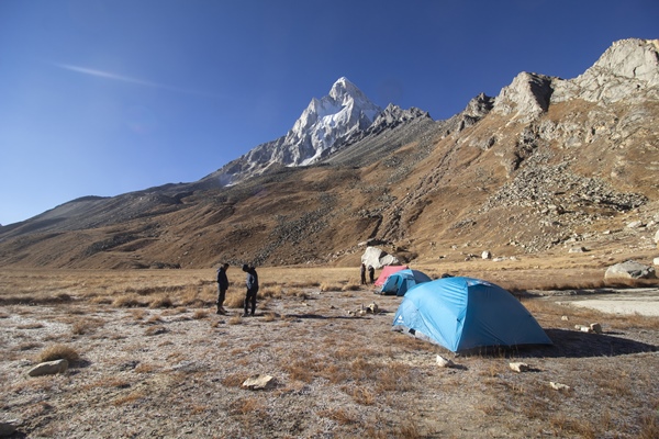 dry-weather-without-snow-in-autumn
