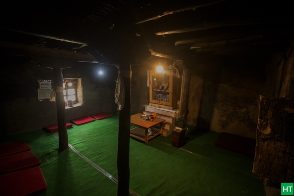 key-Monastery-Meditation-room-inside